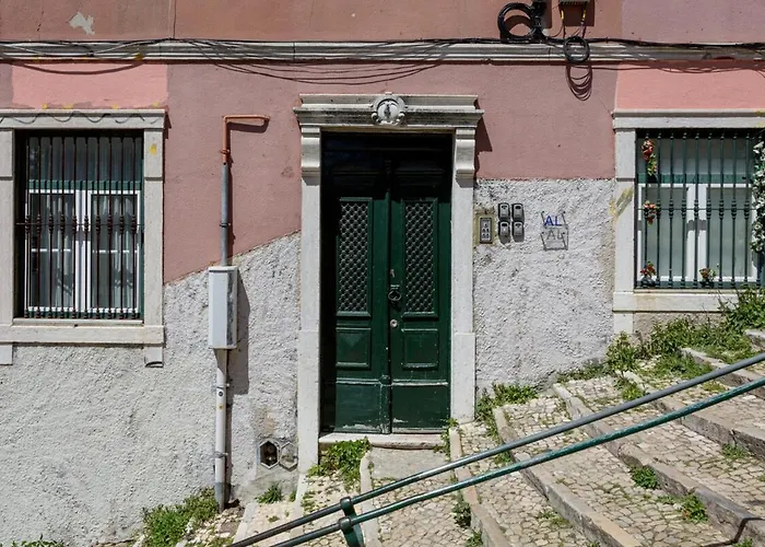 Guestready - Charming Flat Near Graca Fence شقة