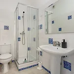 Guestready - Charming Flat Near Graca Fence شقة